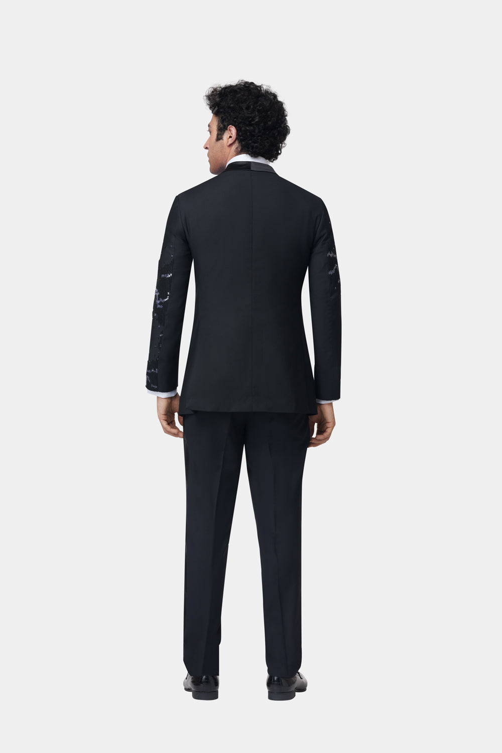 Le Jardin GC Embroidered Tuxedo