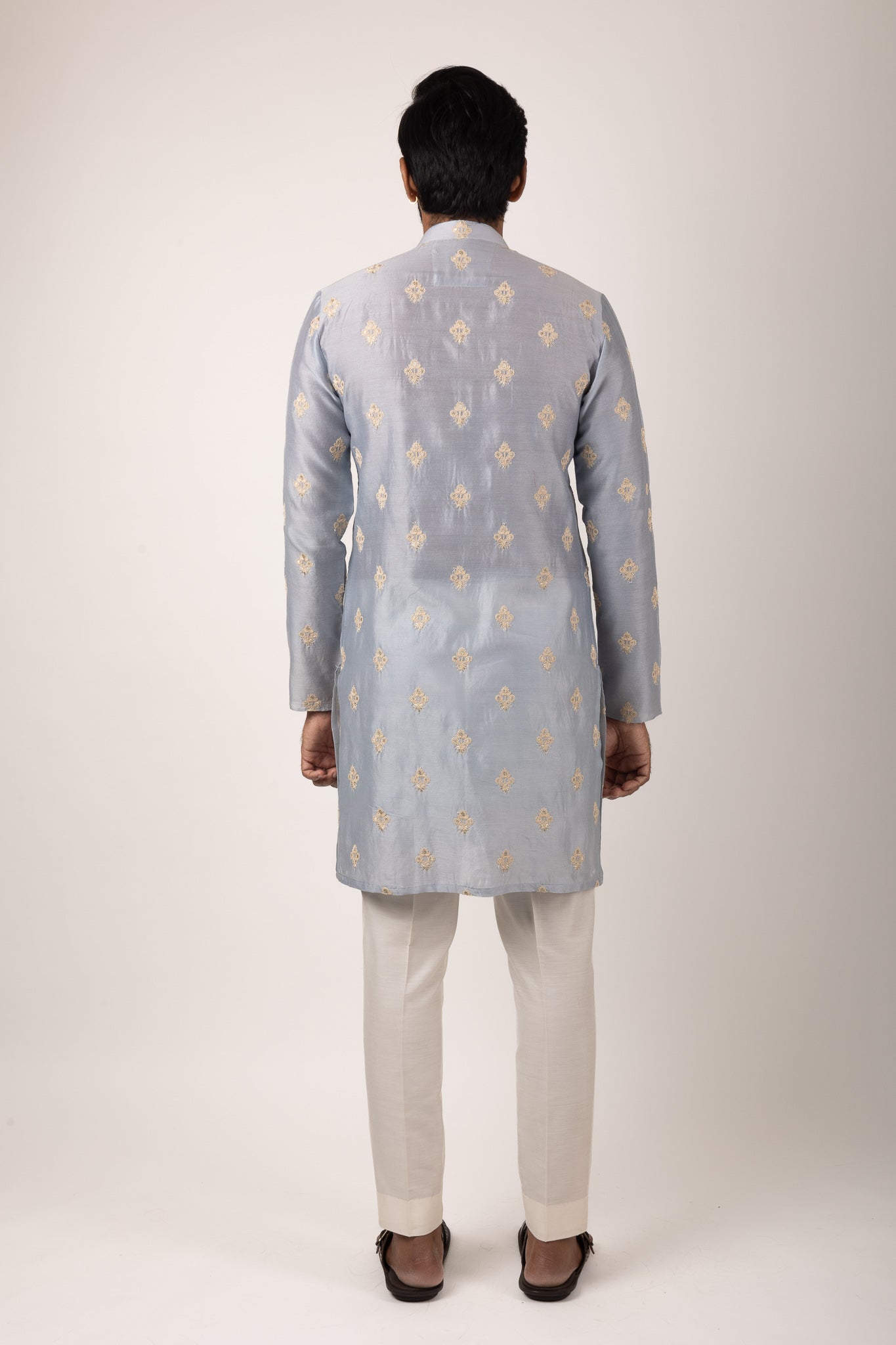 Gatsby Select Motif Embroidered Kurta (blue)