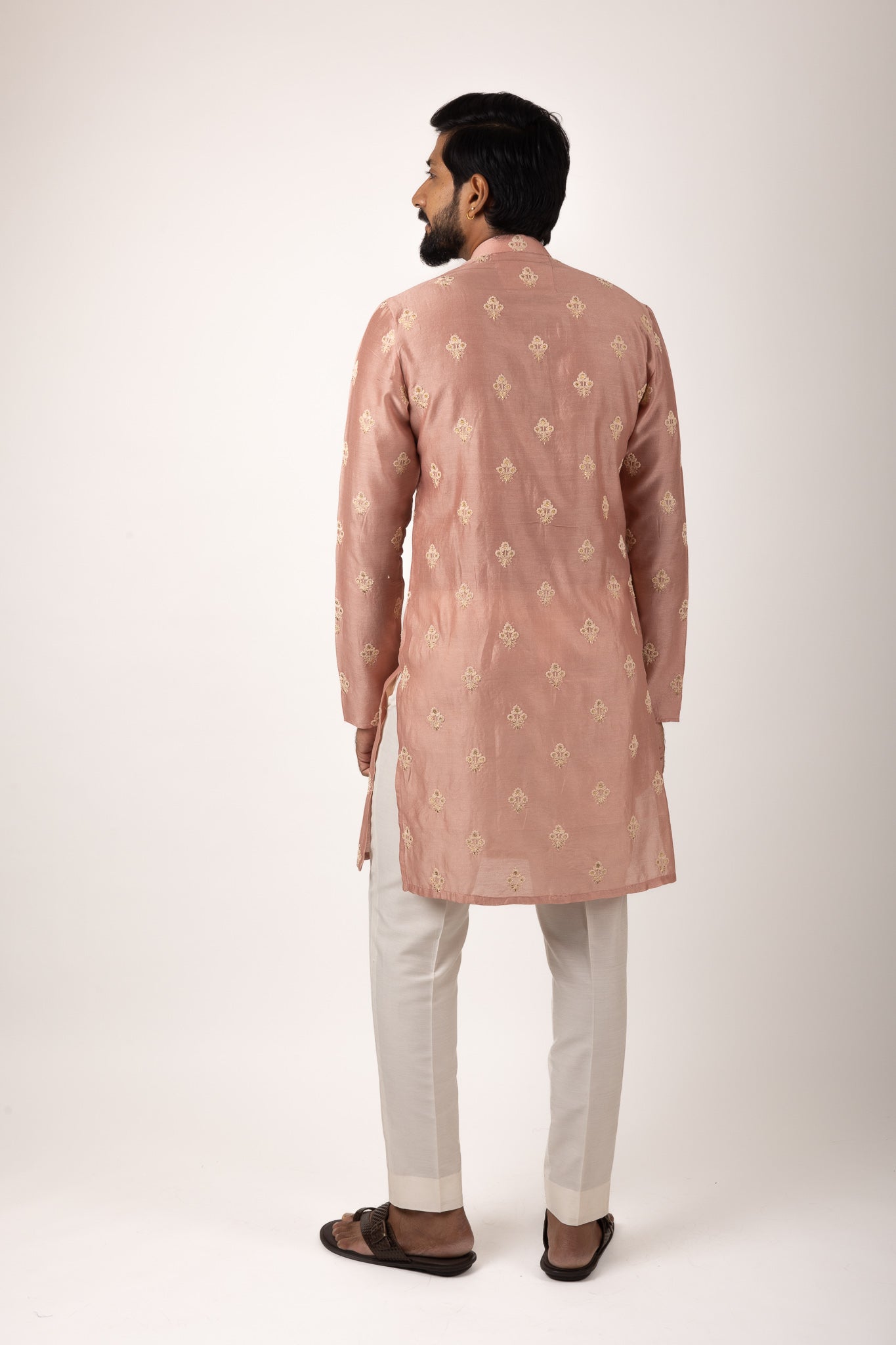 Gatsby Select Motif Embroidered Kurta (tea-rose)