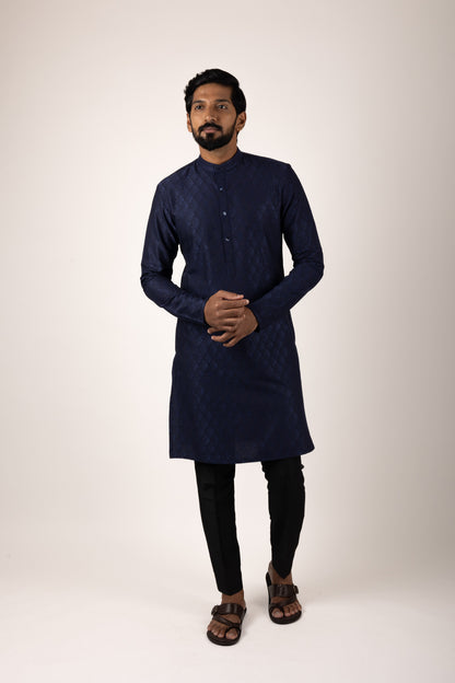 Gatsby Essential Diamond Embroidered Kurta (blue)