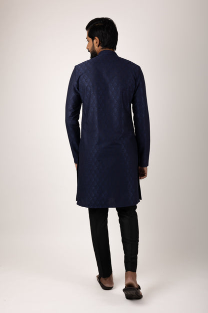 Gatsby Essential Diamond Embroidered Kurta (blue)